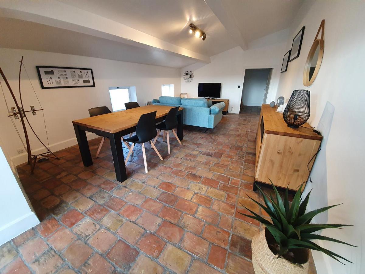 Au Coeur Du Centre Historique - Immeuble Classe - Terrasse - Climatise Nîmes Eksteriør billede