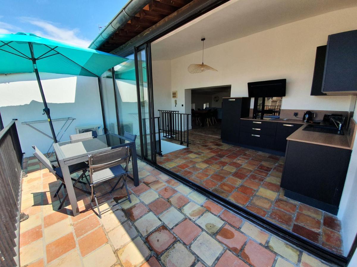 Au Coeur Du Centre Historique - Immeuble Classe - Terrasse - Climatise Nîmes Eksteriør billede